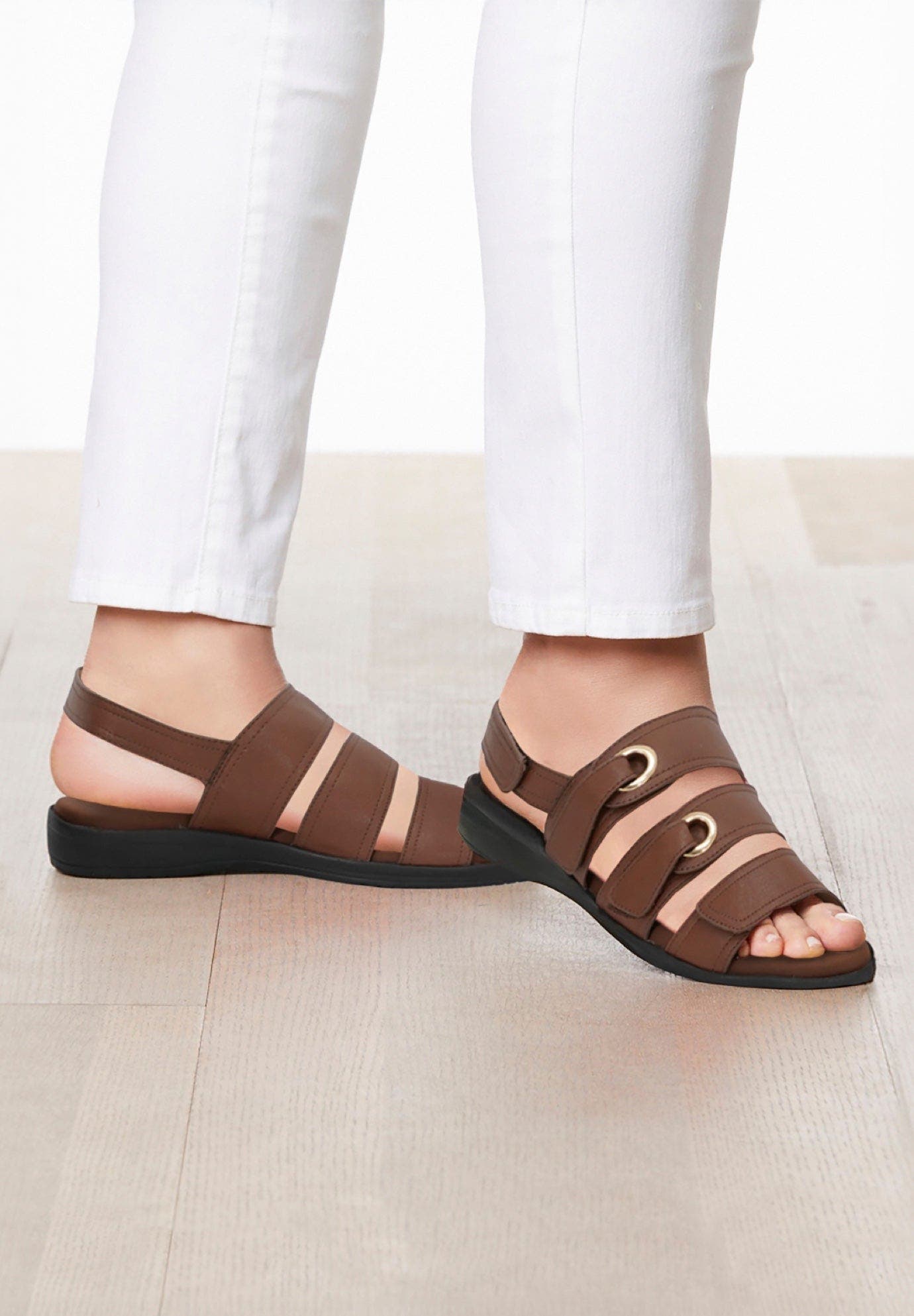 The Winnie Orthotic Sandal, Alternate, color, BLACK