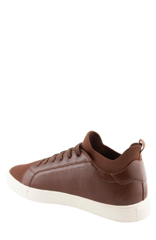 Deer Stags Dominic Low Top Sneaker In Brown