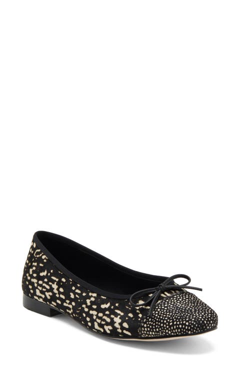 Arabesq Cap Toe Flat