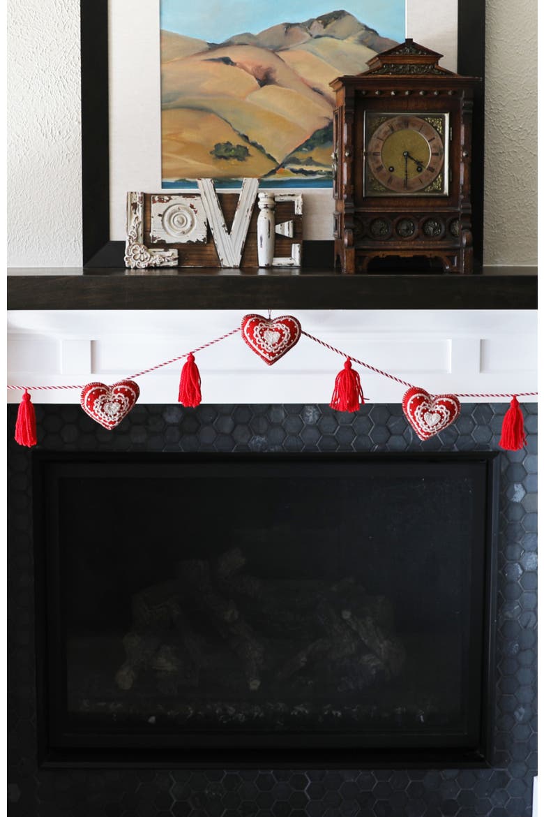 Valentine Heart Garland - Red, Alternate, color, Red