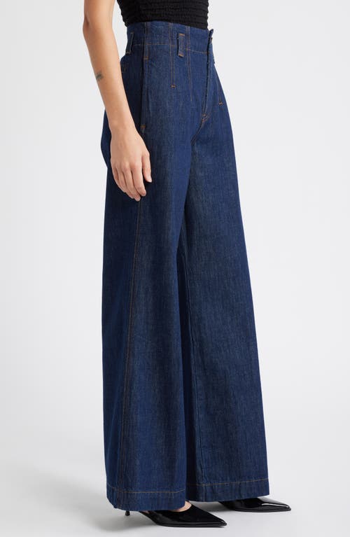 Frame Darted Wide Leg Jeans In Rinse
