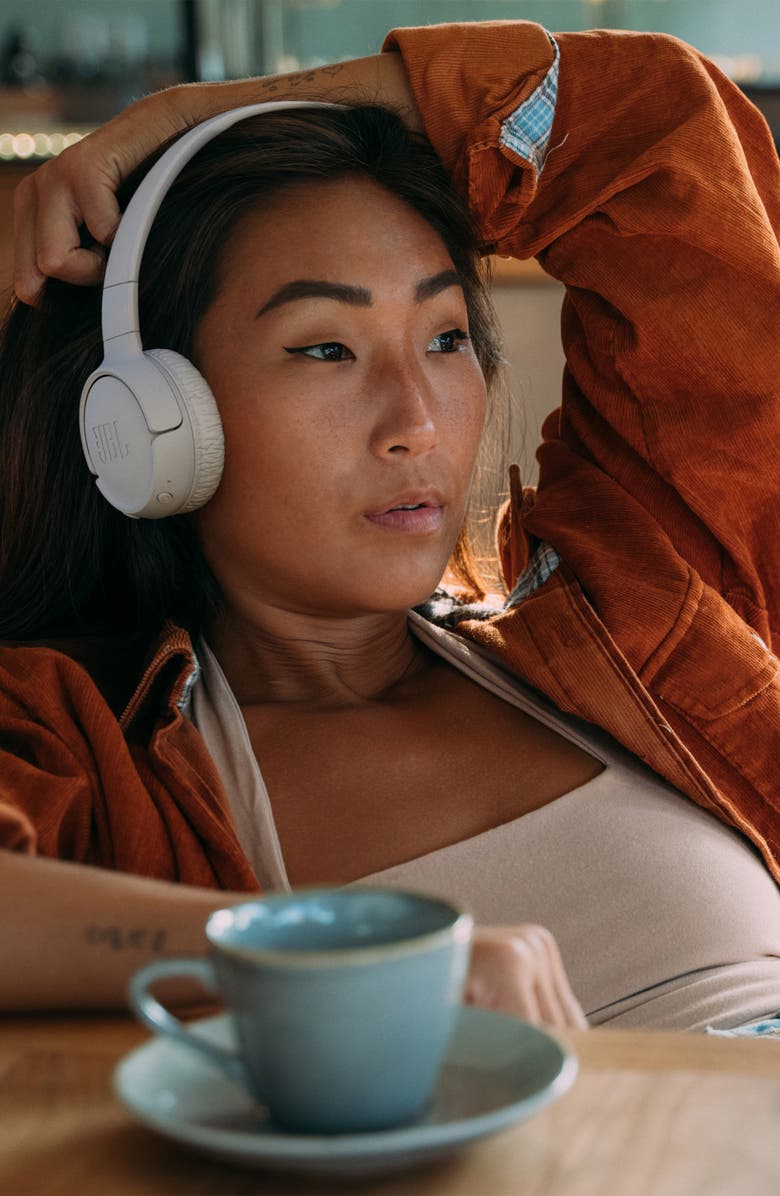 JBL Tune 520BT Wireless On-Ear Headphones, Alternate, color, White