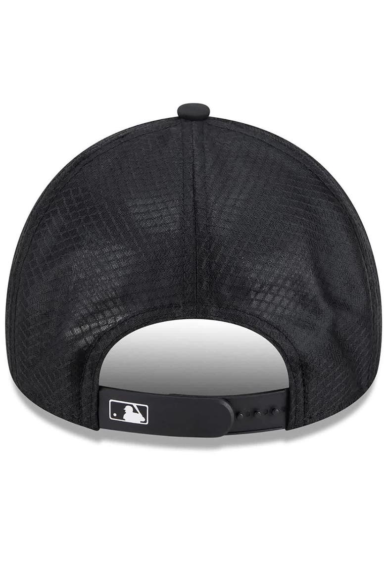 Men's New Era Black Pittsburgh Pirates 2026 Batting Practice Alternate Apex 9FORTY Adjustable Hat, Alternate, color, Black