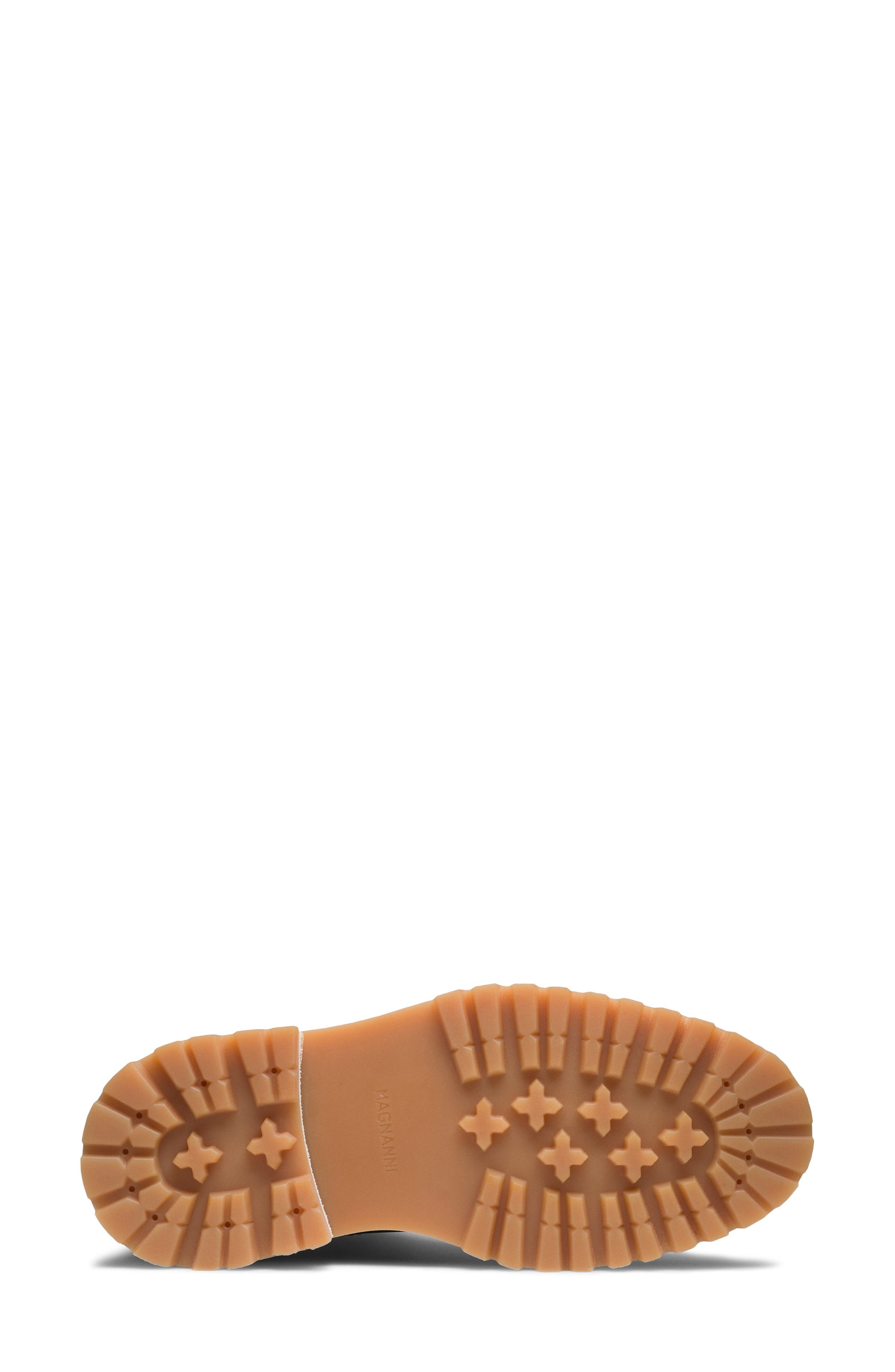 Magnanni Nova Lug Sole Chelsea Boot, Alternate, color, Black