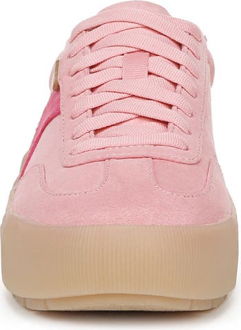 Time Off Win Low Top Sneaker