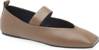 Hawaii Mary Jane Flat
