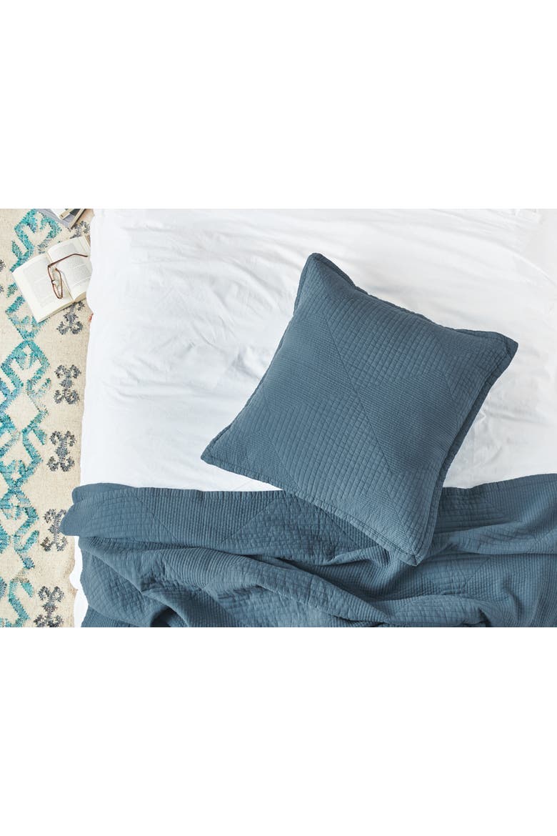 Graham Mallard Quilt, Alternate, color, Blue