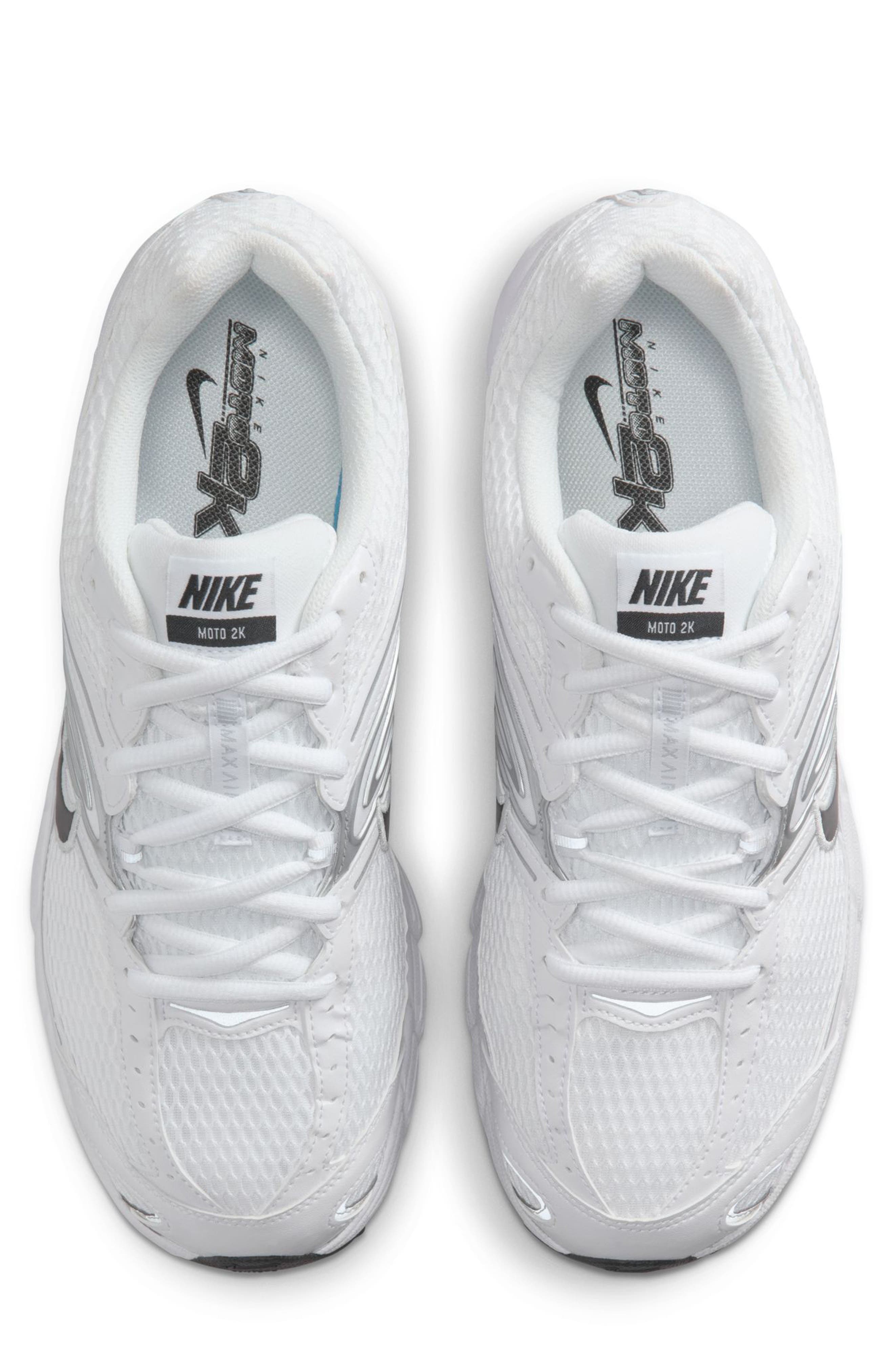 Air Max Moto 2K Sneaker, Alternate, color, 100 WHITE/BLACK