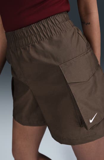 ★ Nike★ Sportswear Essentials Woven High Waist 5 Inch Car Nike Sportswear Essential Woven High Waist 5-Inch Cargo