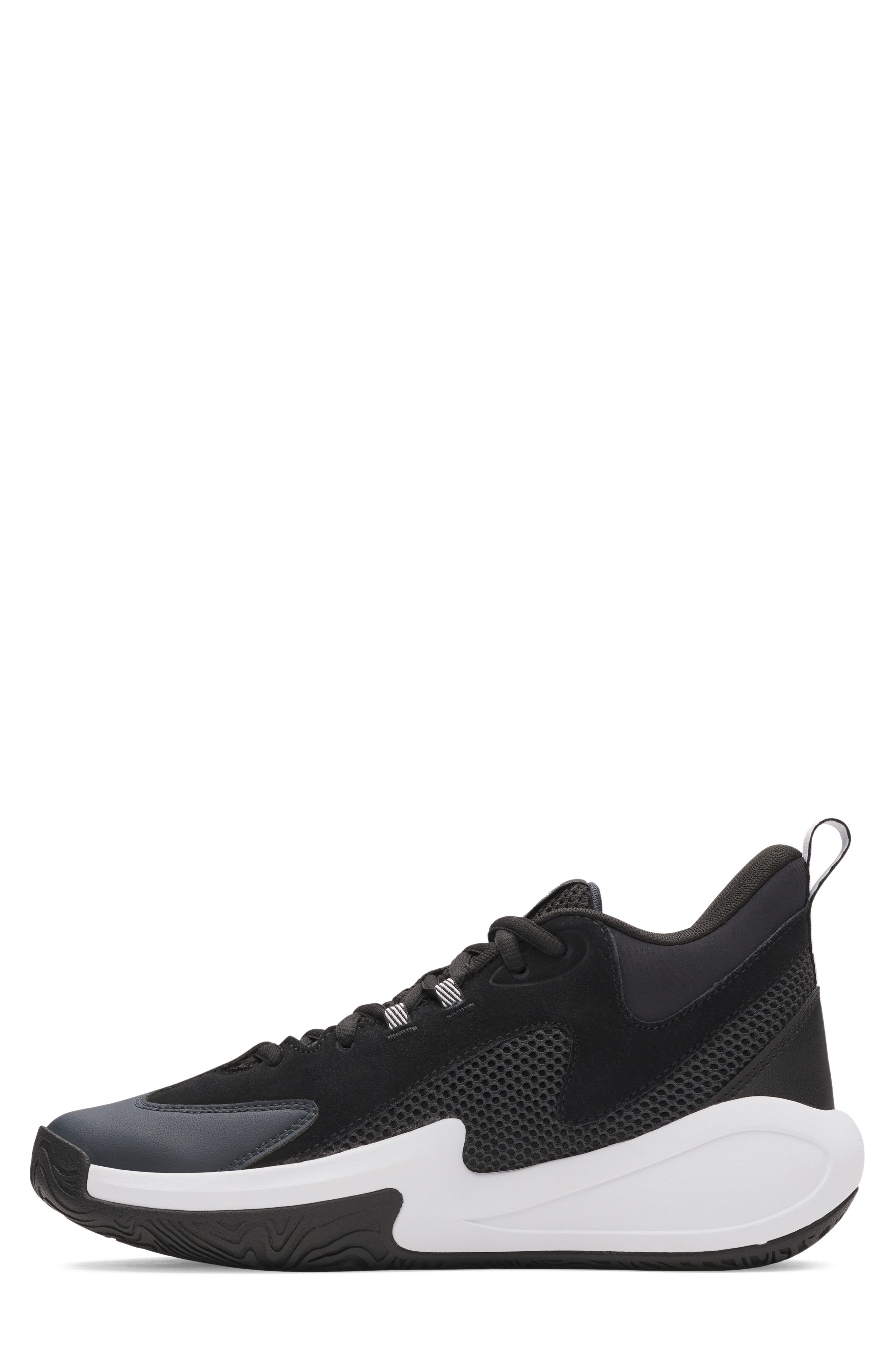 Under Armour Gender Inclusive Curry Sneaker, Alternate, color, Black/ White