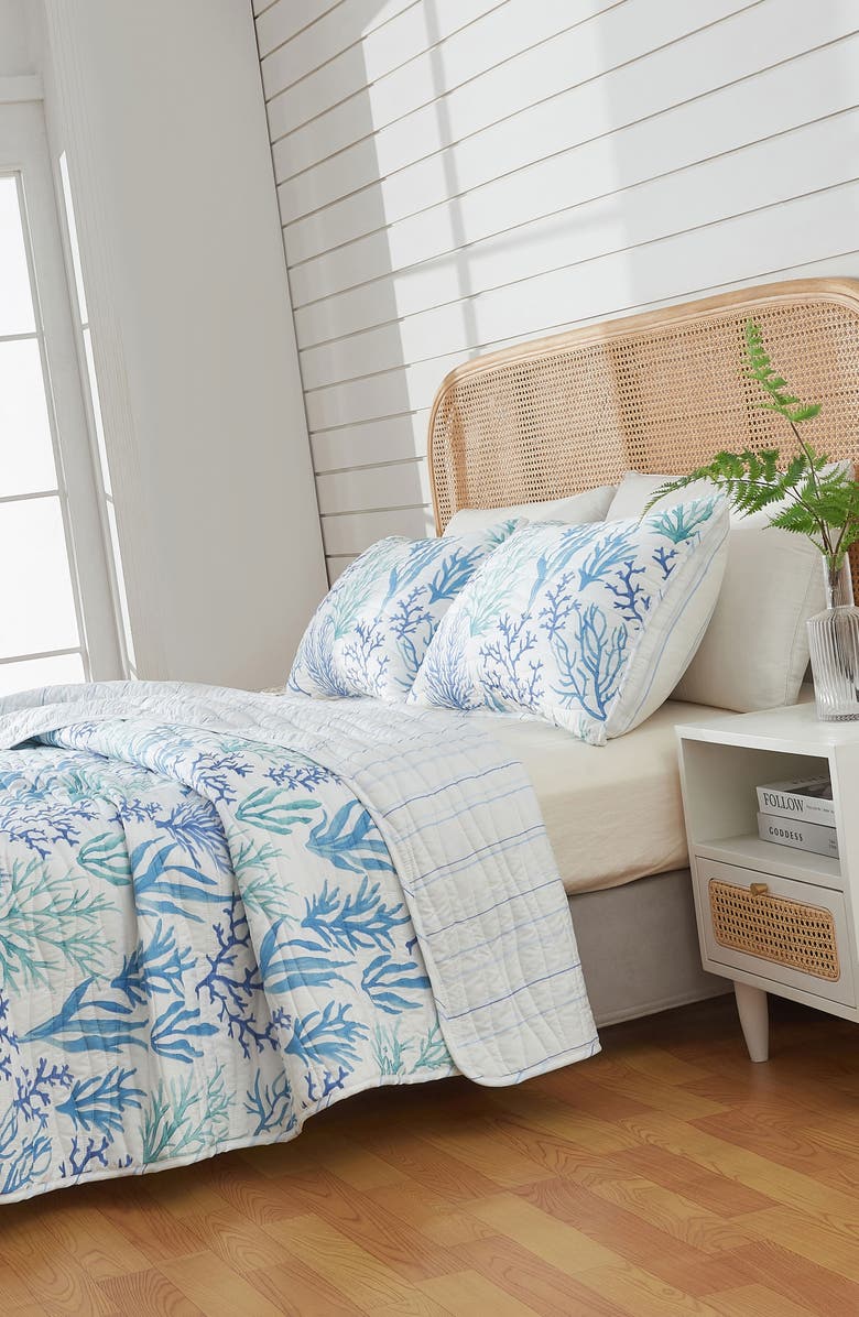 Woven & Weft Watercolor Coral Reversible Microfiber Quilt Set, Alternate, color, Watercolor Coral