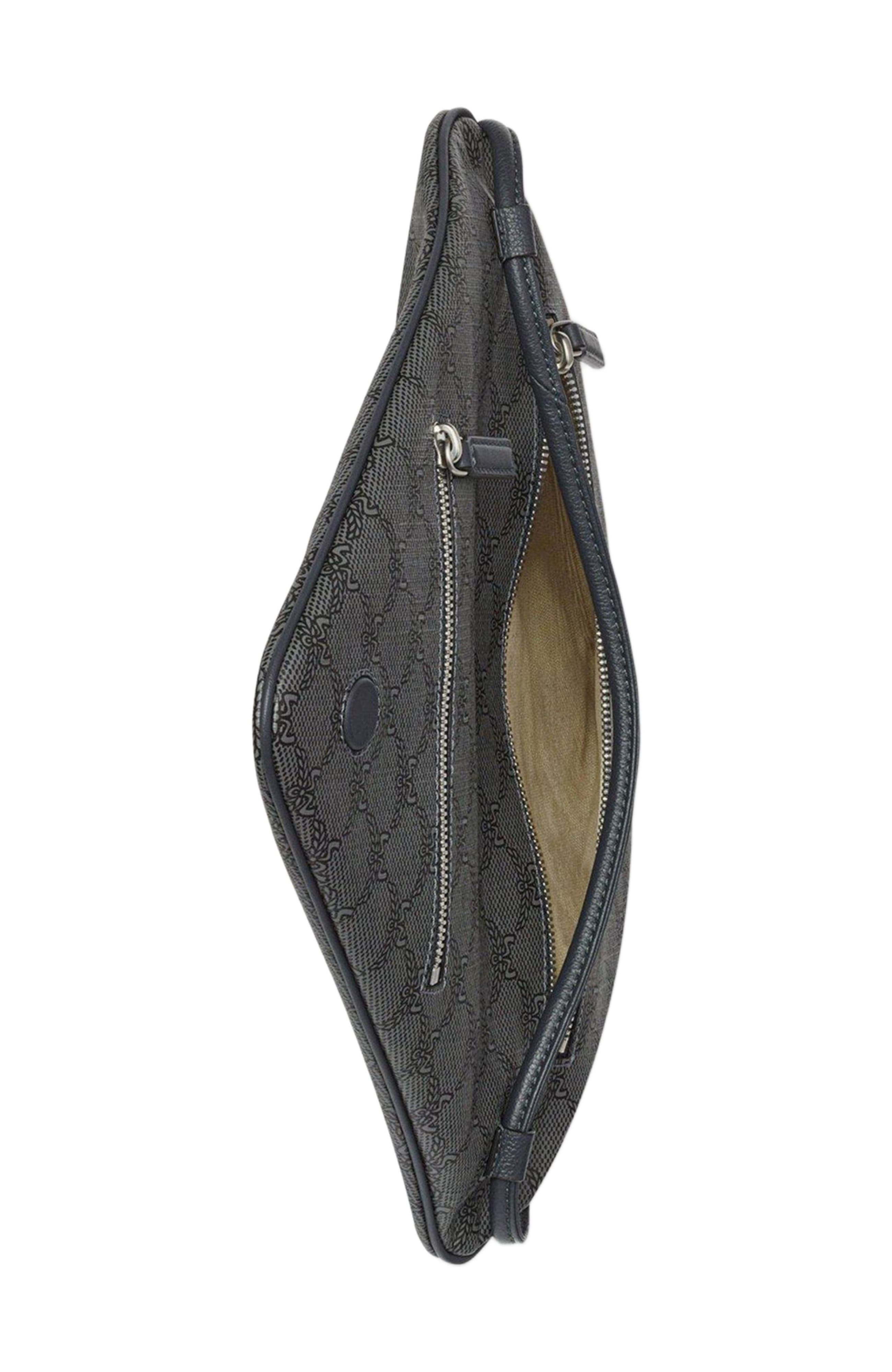 MCM Himmel Triangle Pouch in Lauretos, Alternate, color, 