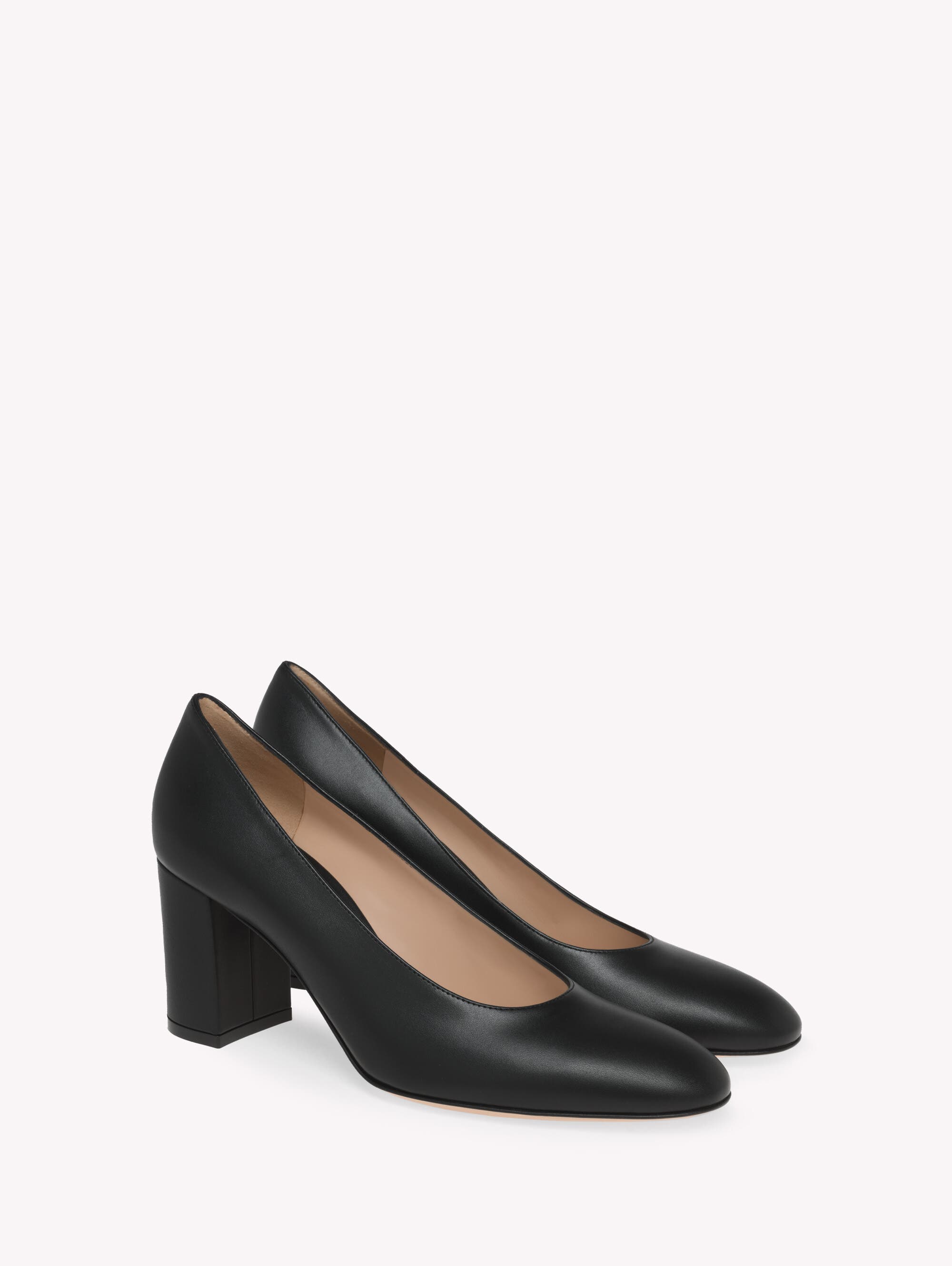 Gianvito Rossi Ryan Pump, Alternate, color, Black Leather