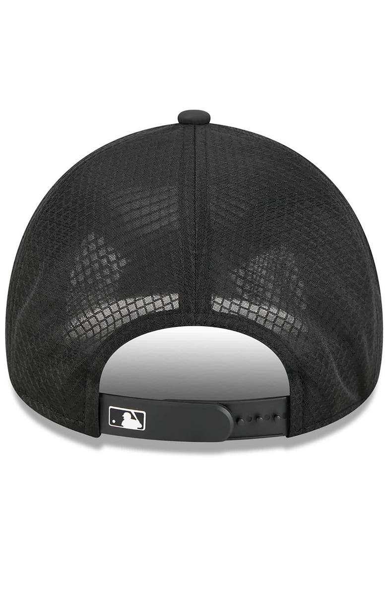 New Era Men's New Era Black Miami Marlins 2026 Batting Practice Alternate Apex 9FORTY Adjustable Hat, Alternate, color, Black
