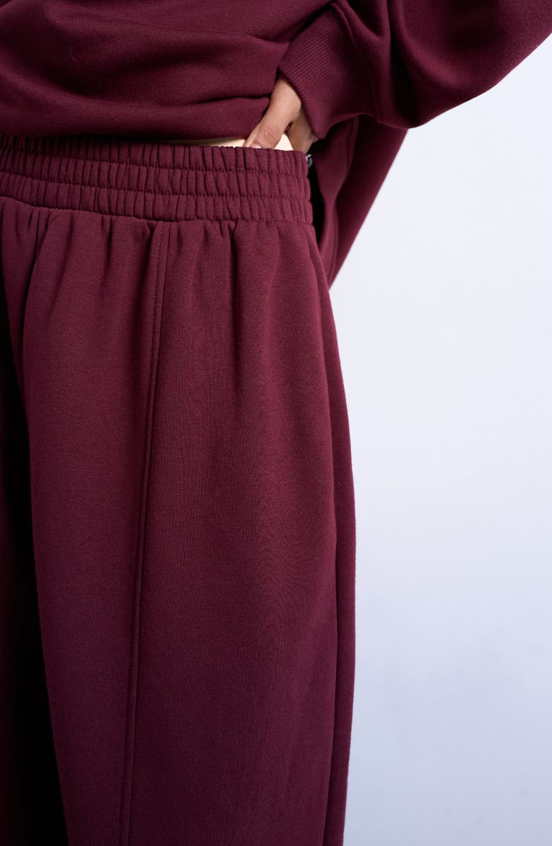 Topshop Pleated Balloon Jogger Pants, Alternate, color, Burgundy