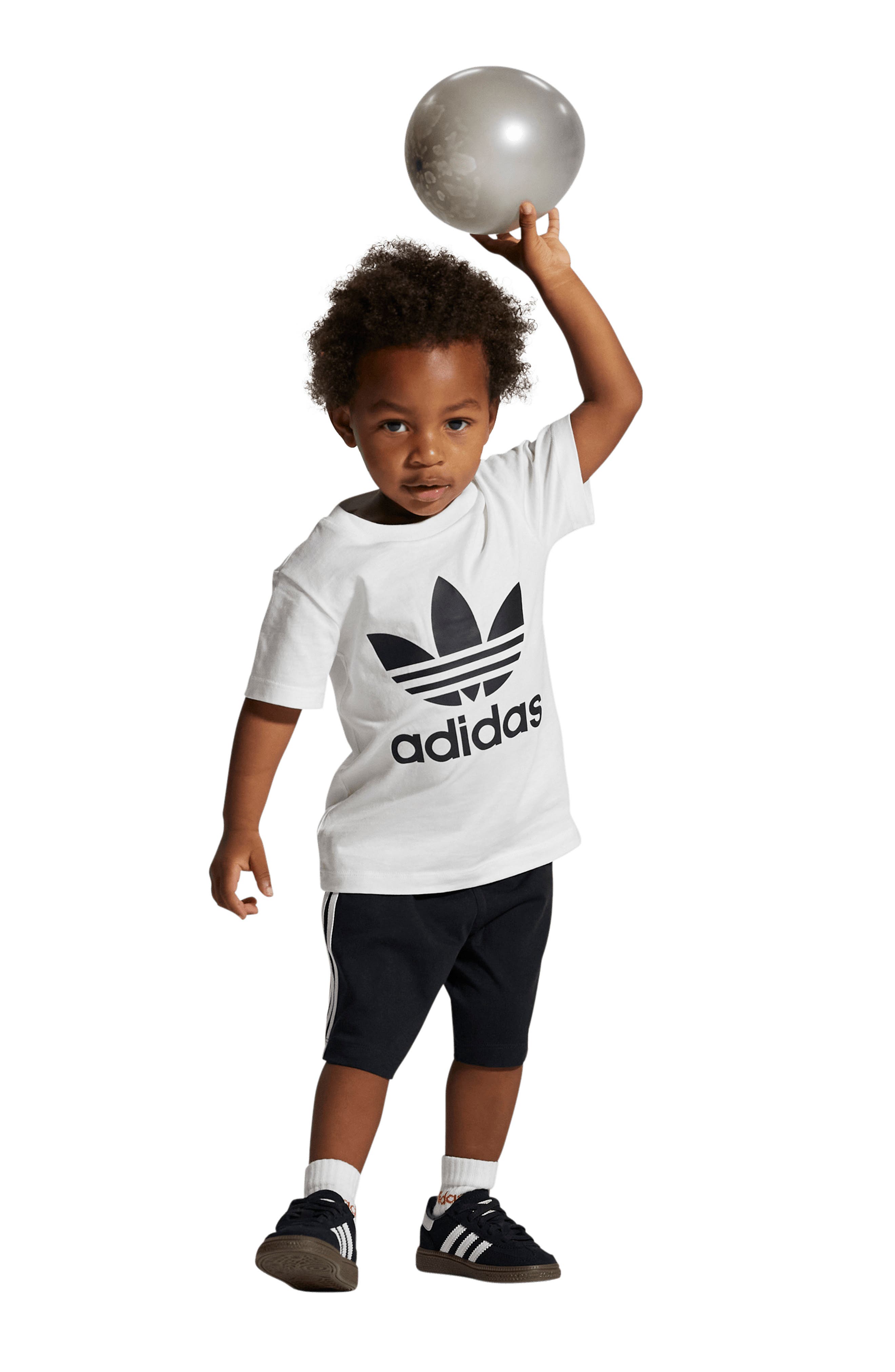 adidas Kids' Handball Spezial Sneaker, Alternate, color, Black/ White/ Gum