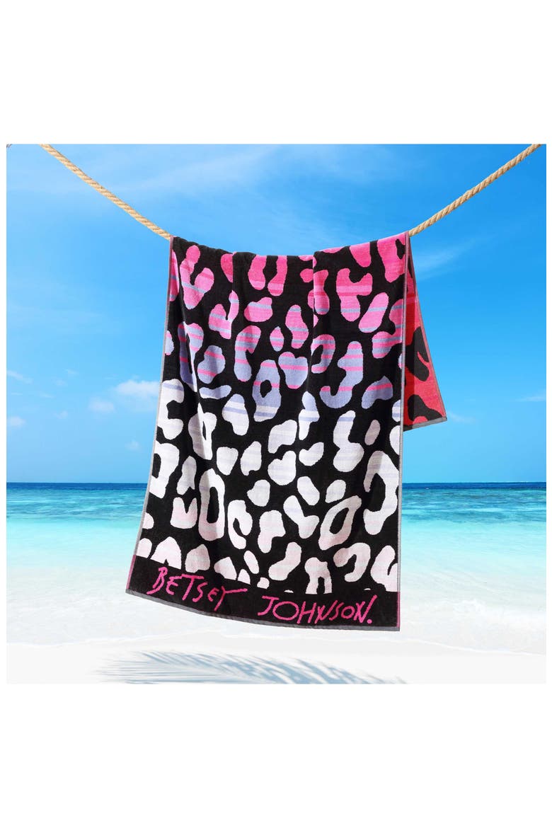 Ombré Leopard Beach Towel, Alternate, color, MEDIUM / DARK PINK