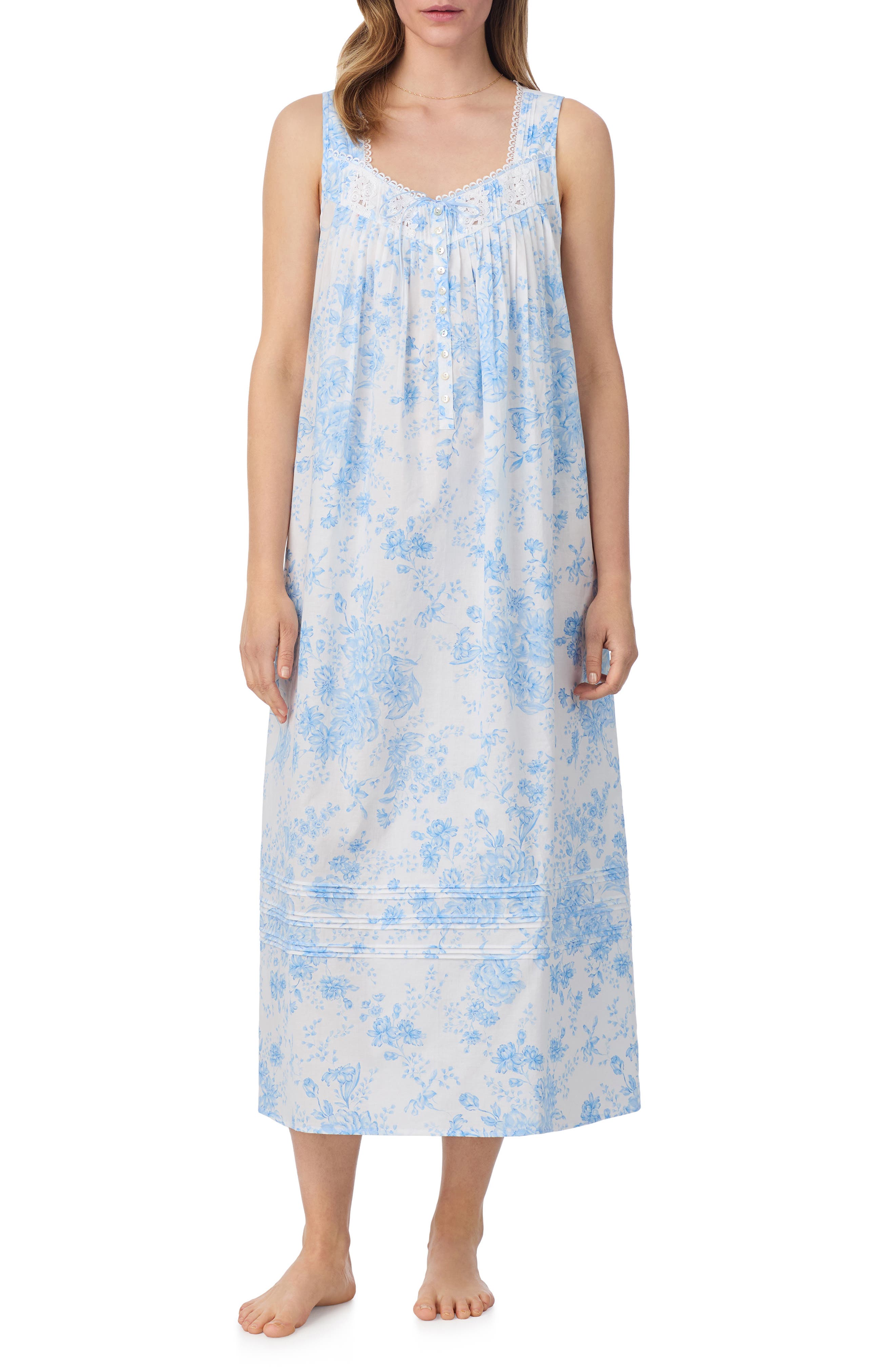 selected WHITE/ BLUE FLOWER