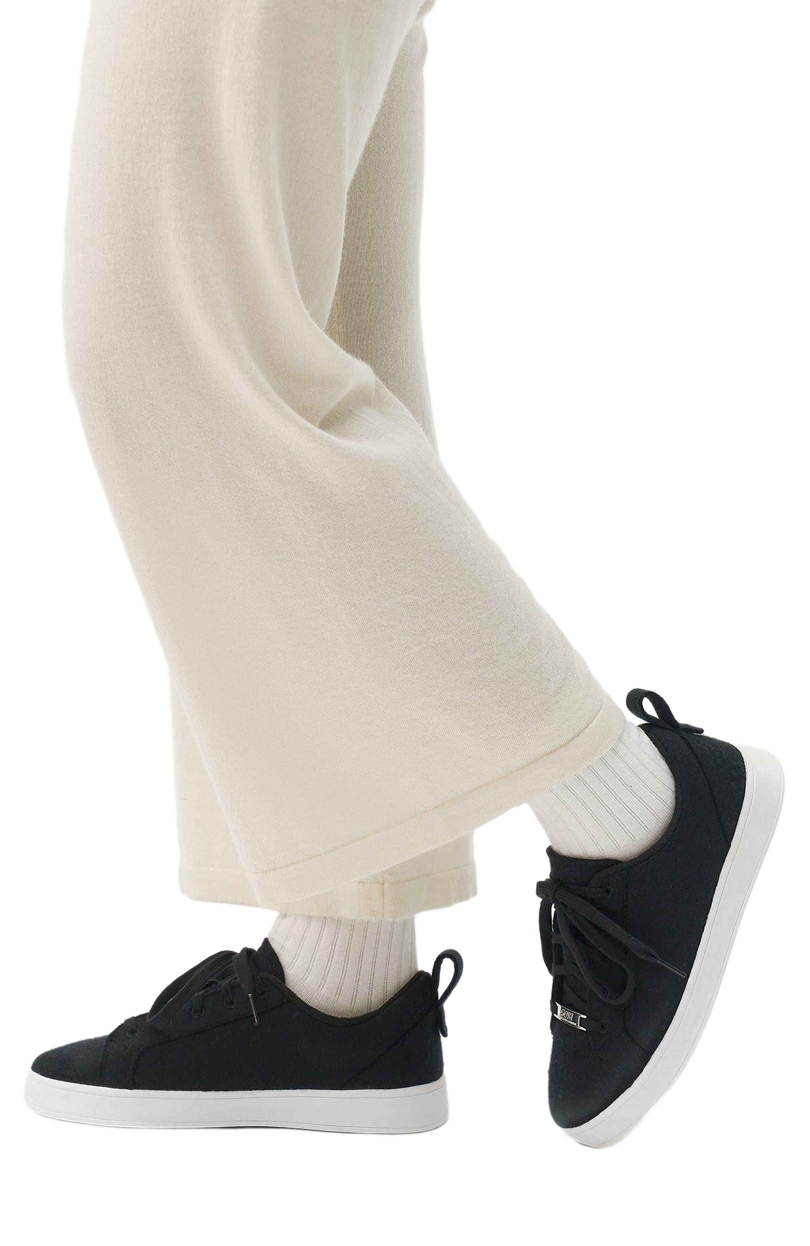 GOBI Mongolian Cashmere Cashmere Low Ankle Sneakers, Alternate, color, Black