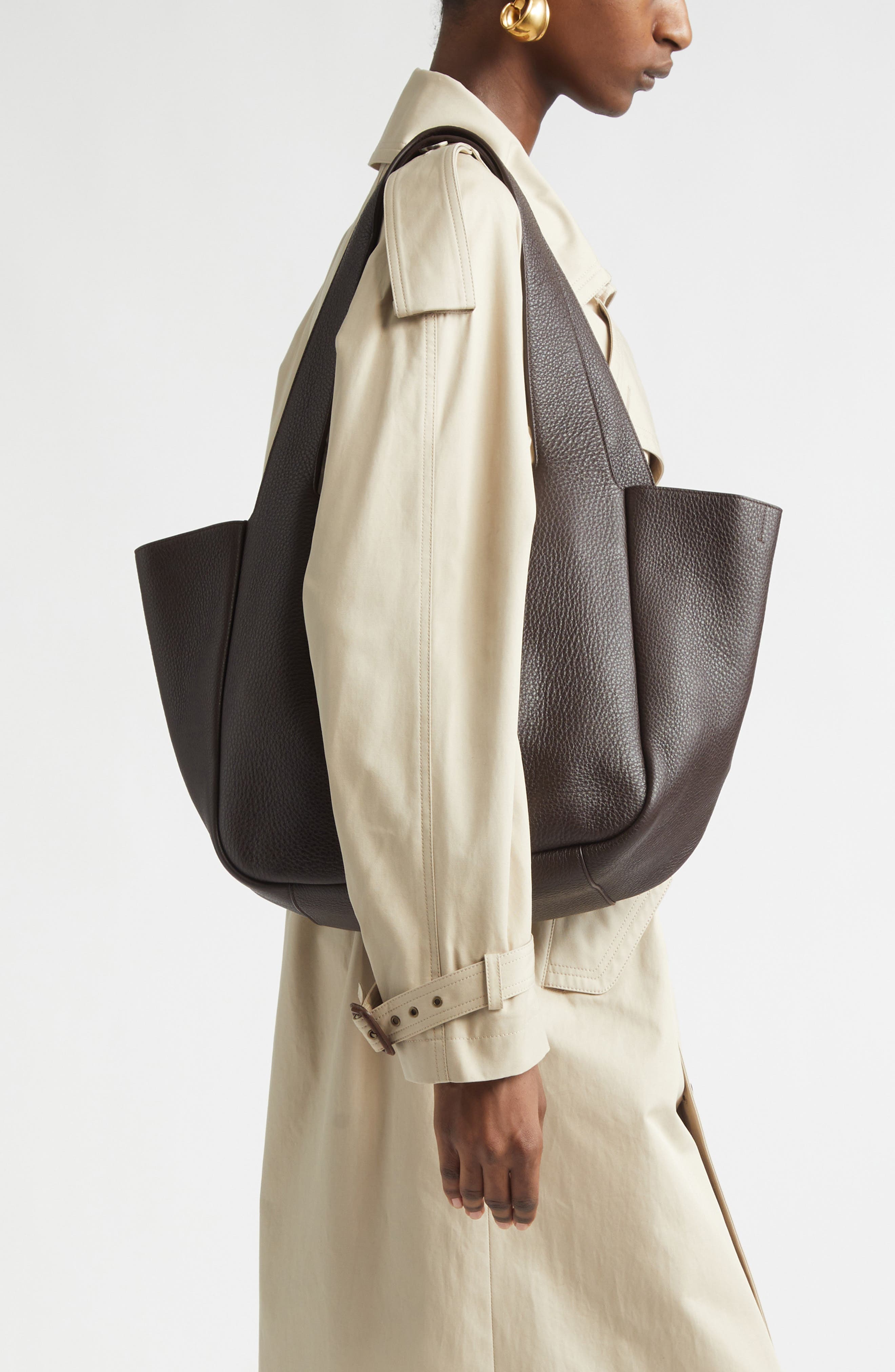 Saint Laurent Le 5 À 7 Bea Leather Tote, Alternate, color, Marron Fonce