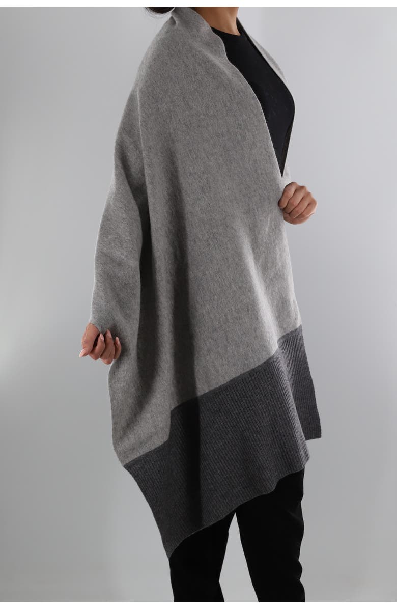 La Fiorentina Ombre Scarf with Frayed Border, Alternate, color, Grey/Black