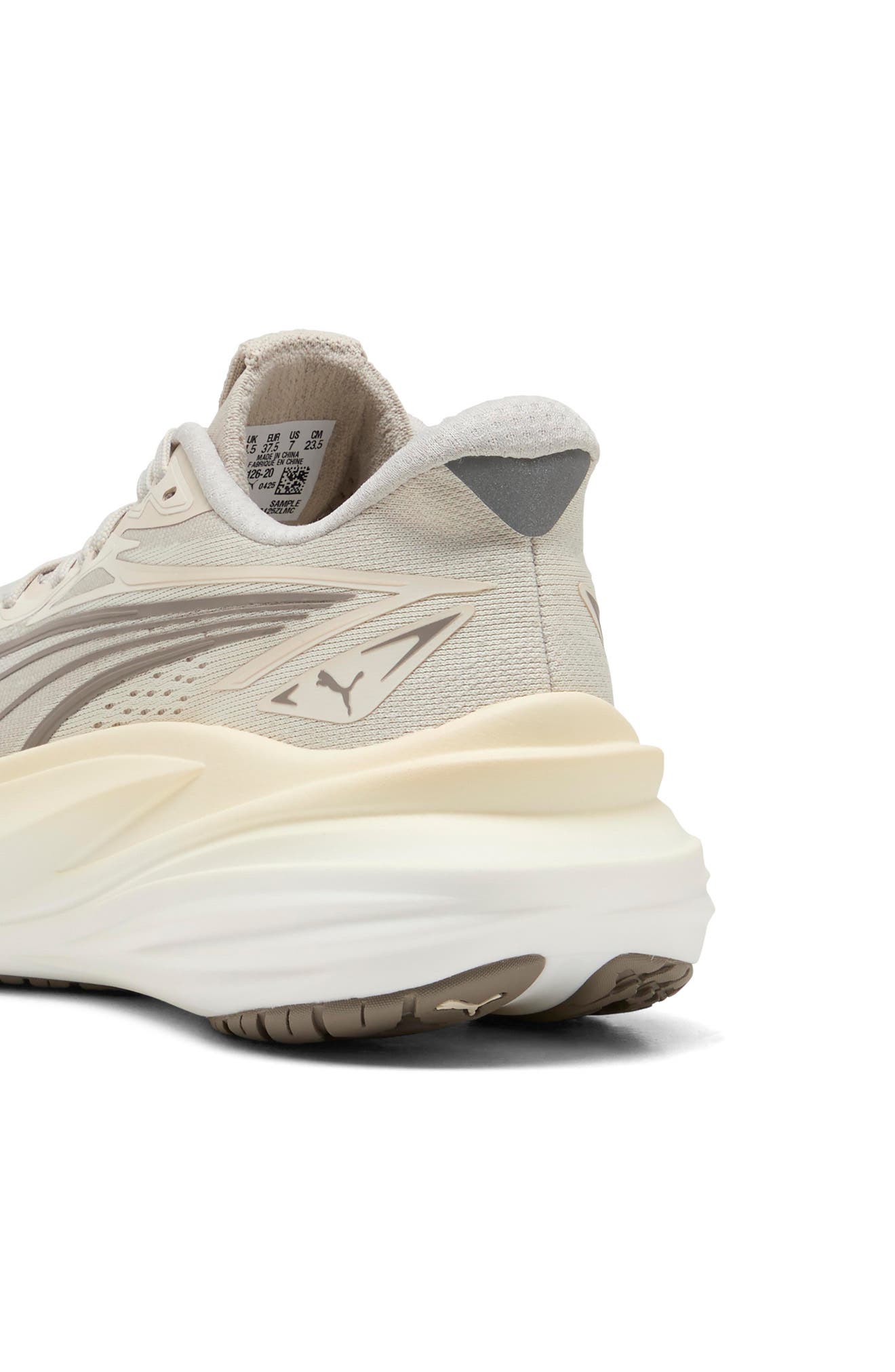 MagMax NITRO 2 Running Shoe, Alternate, color, ALPINE SNOW/ BUTTERCREAM