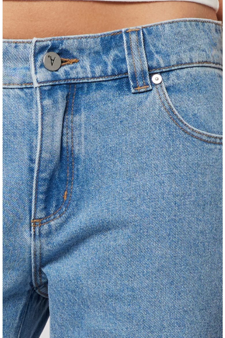 '99 Gigi Baggy Flare Leg Jeans, Alternate, color, MID BLUE