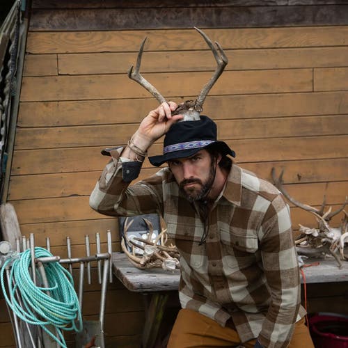 Kavu Organic Strap Bucket Hat In Black
