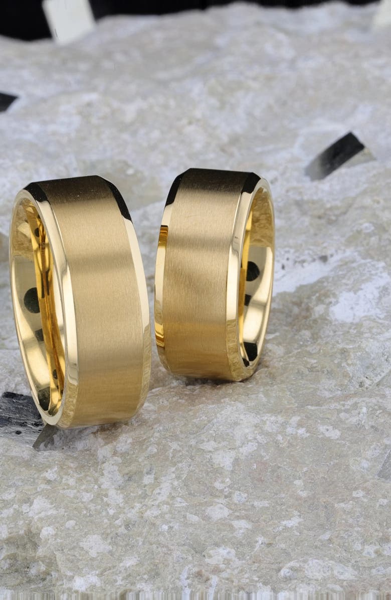 Larson Jewelers Radiate Titanium Flat Brushed Center Wedding Ring, Alternate, color, Gold