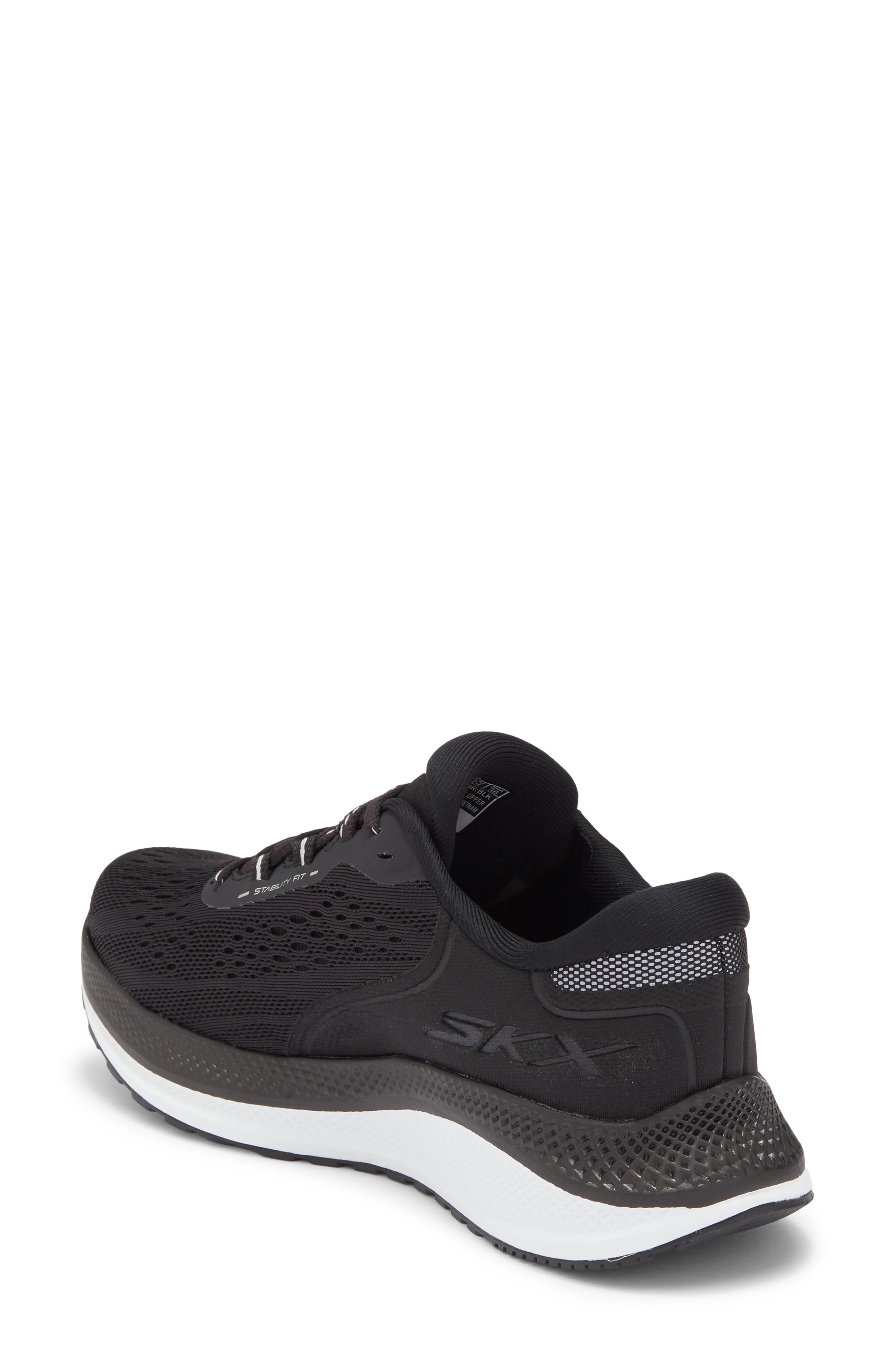 SKECHERS Go Run Persistence Running Shoe, Alternate, color, Black