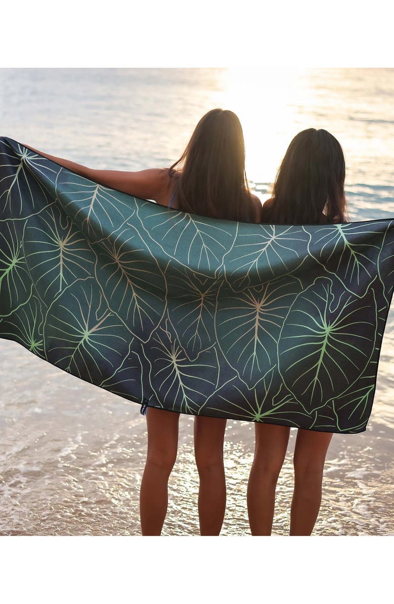 Tag Aloha Quick Dry Beach Towel, Alternate, color, Green Kalo