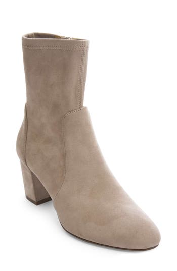 Vaneli Stevy Bootie In Brown