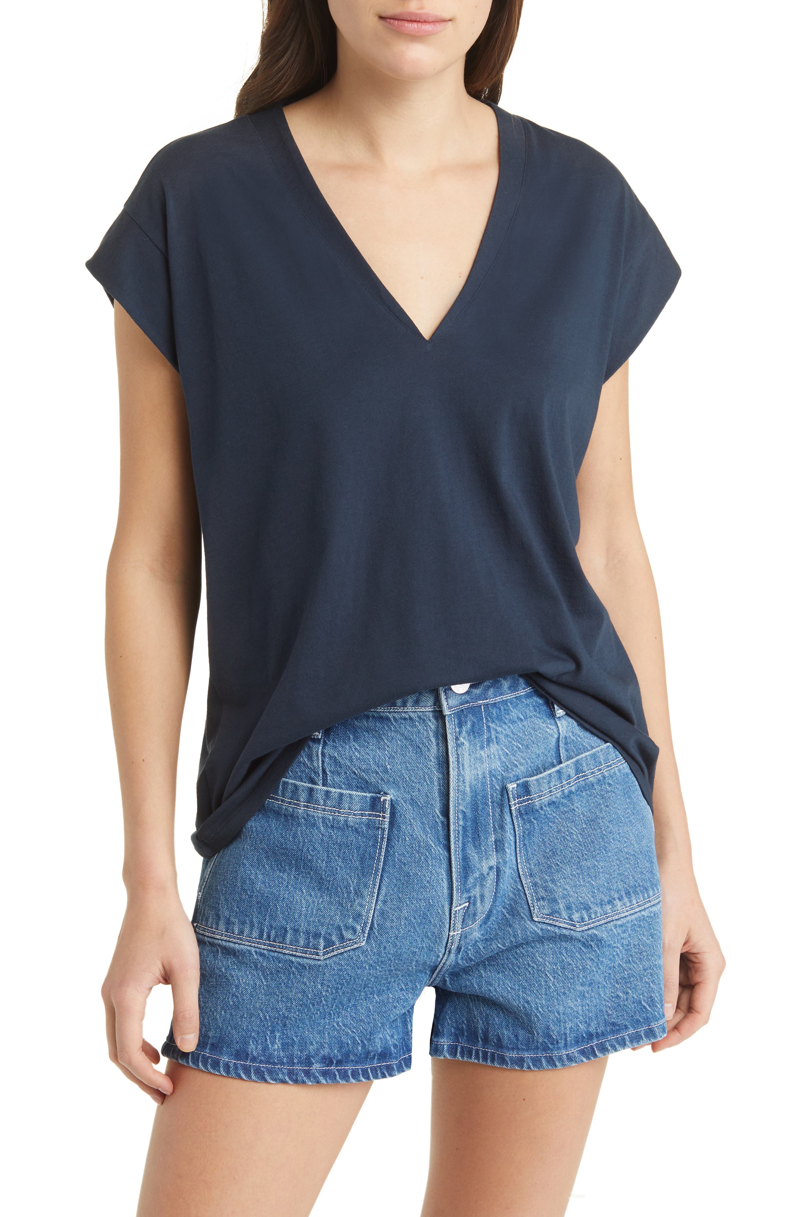 FRAME Le Mid Rise V-Neck T-Shirt