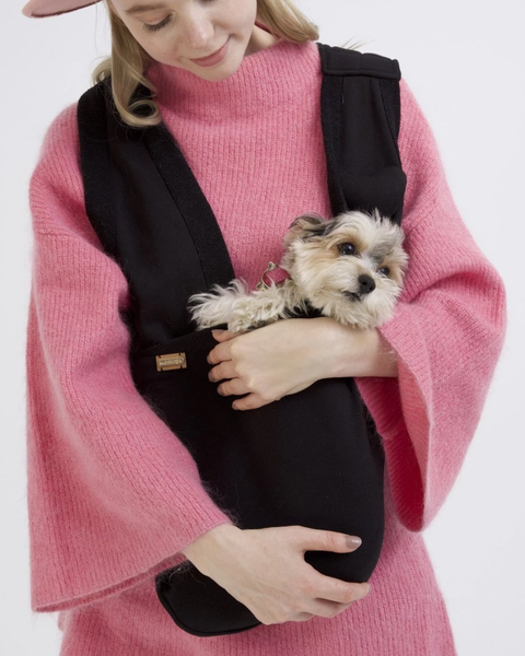 Carry Your Heart Kangaroo Black