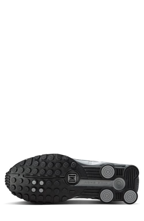 Nike Shox R4 Sneaker In Black