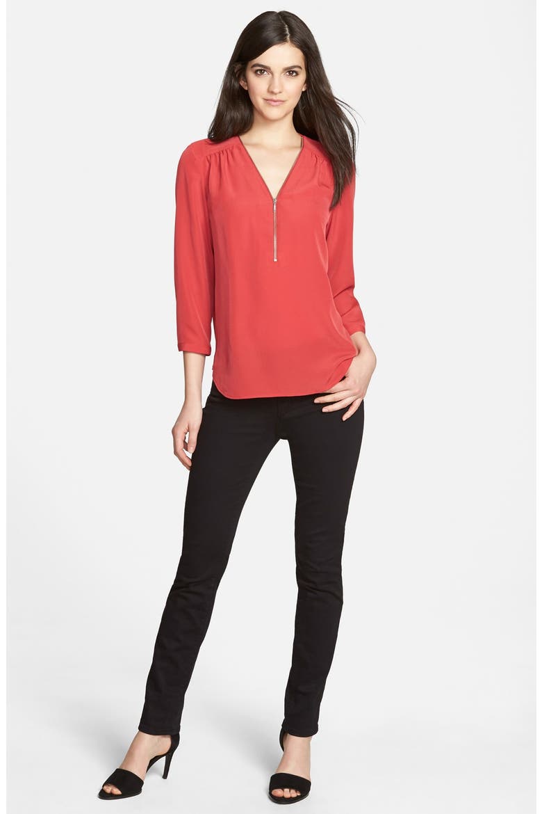 '811' Mid Rise Skinny Jeans (Nordstrom Exclusive), Alternate, color, BLACK