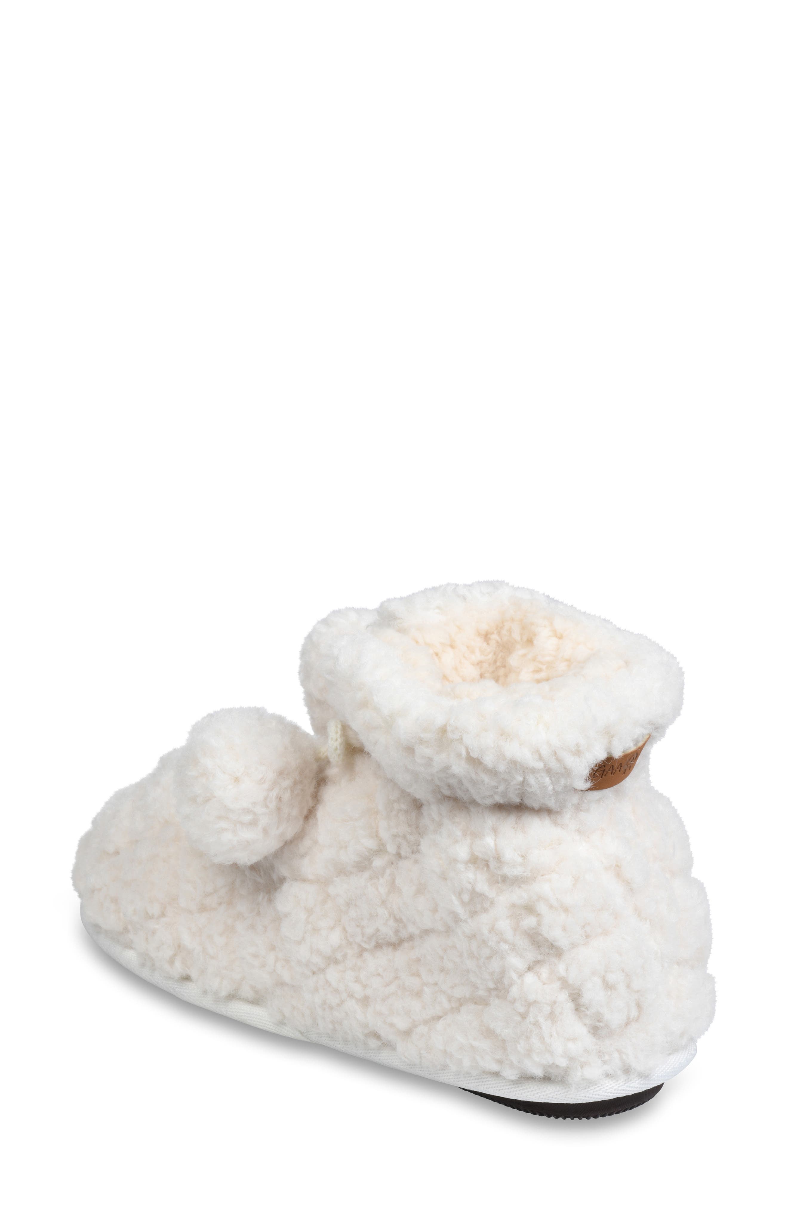 GAAHUU Faux Fur Quilted Slipper Boot, Alternate, color, Natural