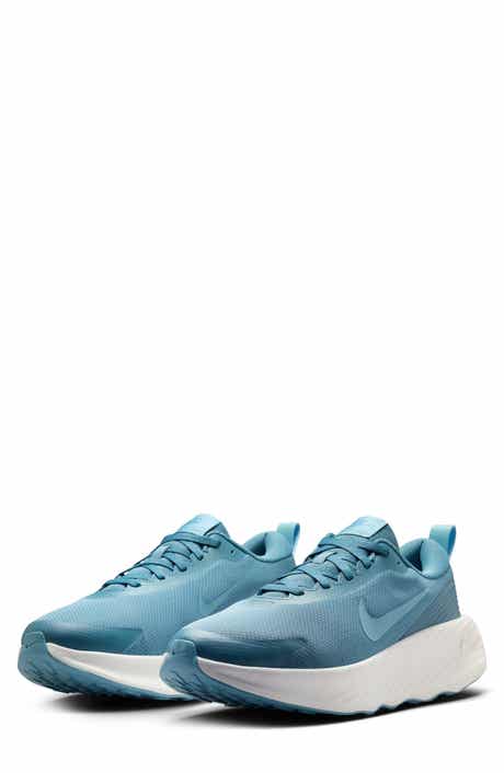 Nike Promina Walking Sneaker