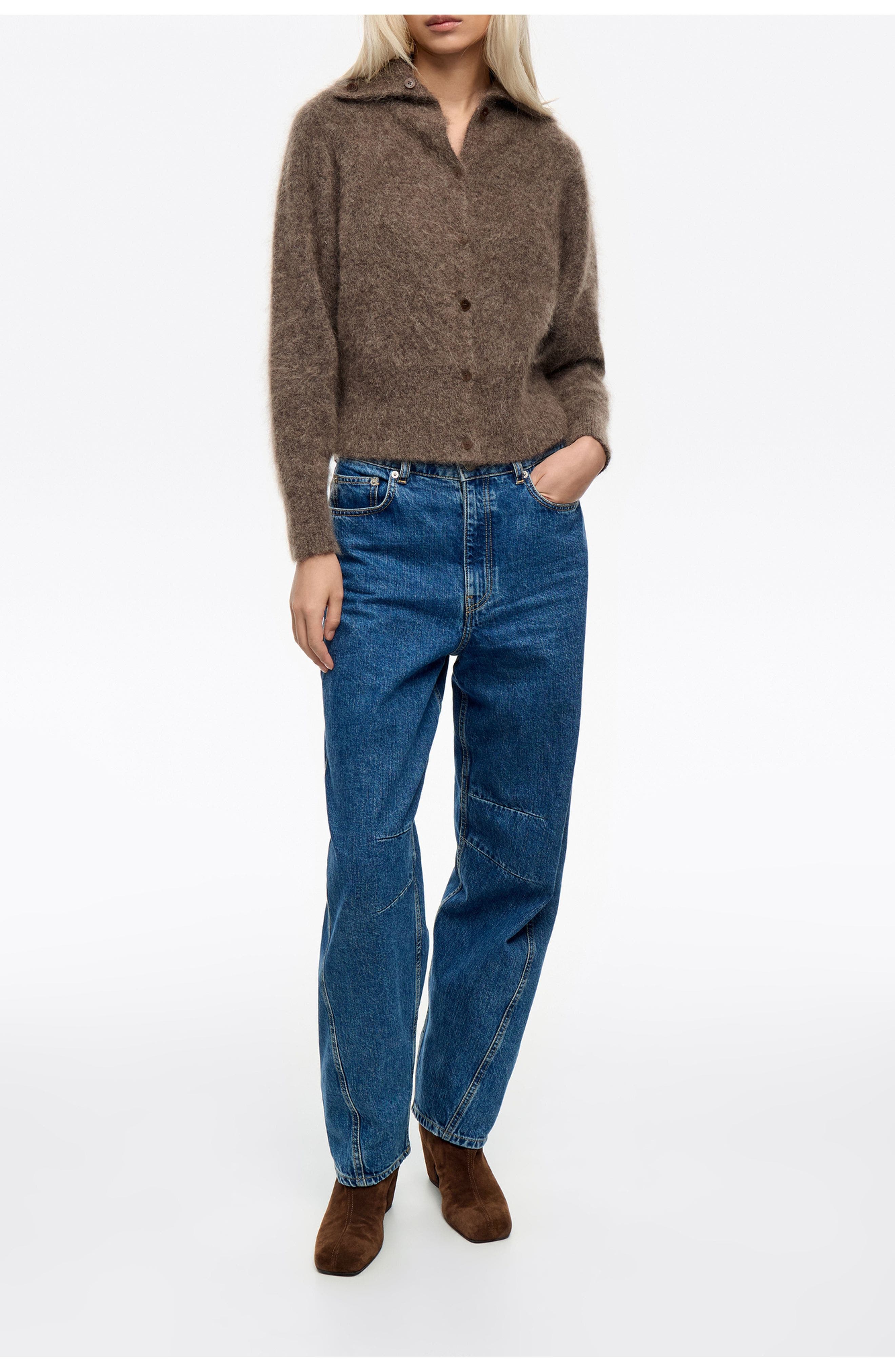 selected MEDIUM BLUE