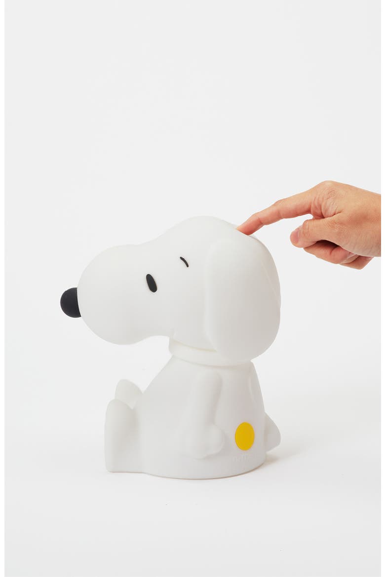 Snoopy First Light, Alternate, color, WHITE
