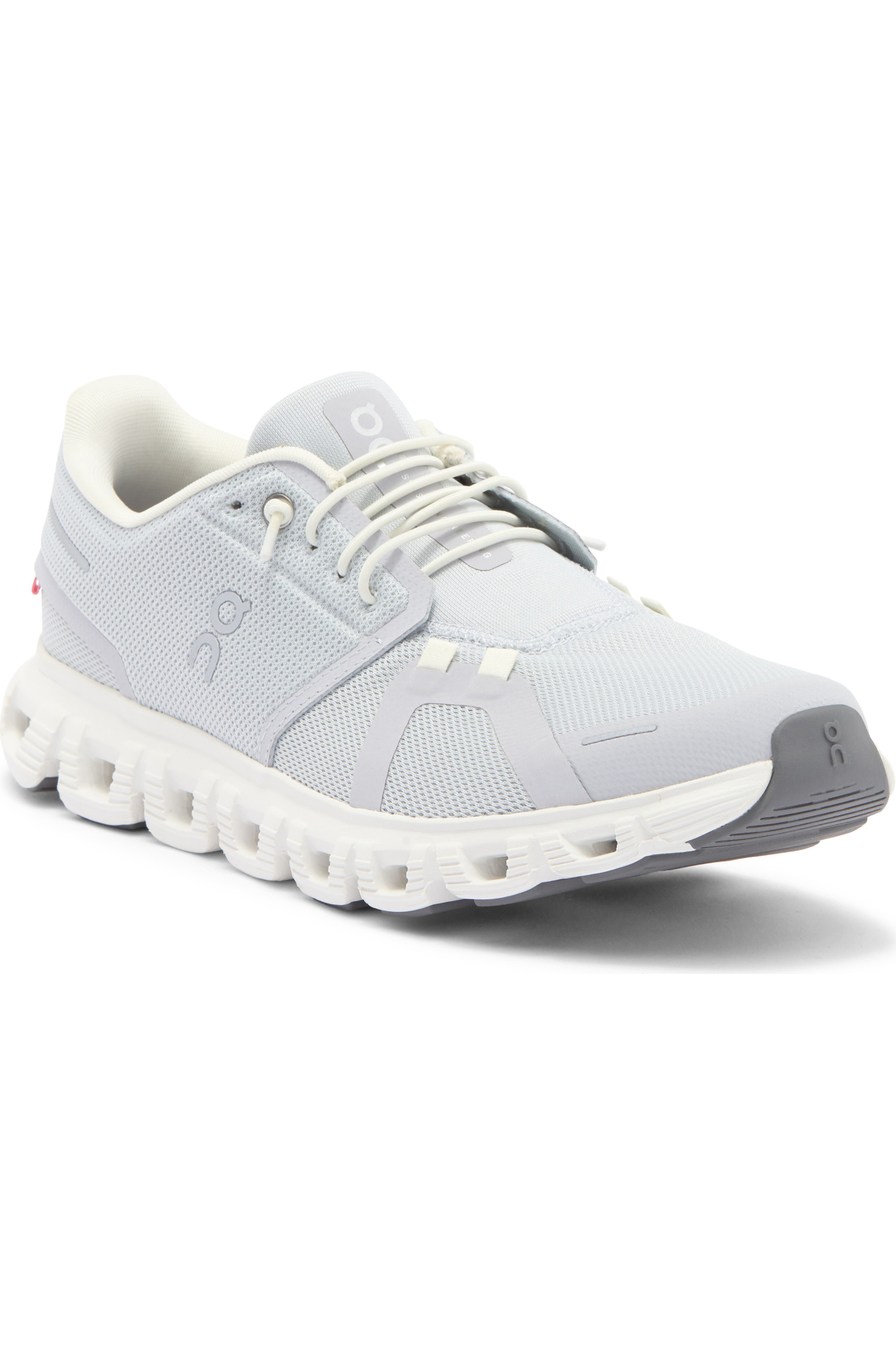 OnCloud 6 sneaker in Glacier White