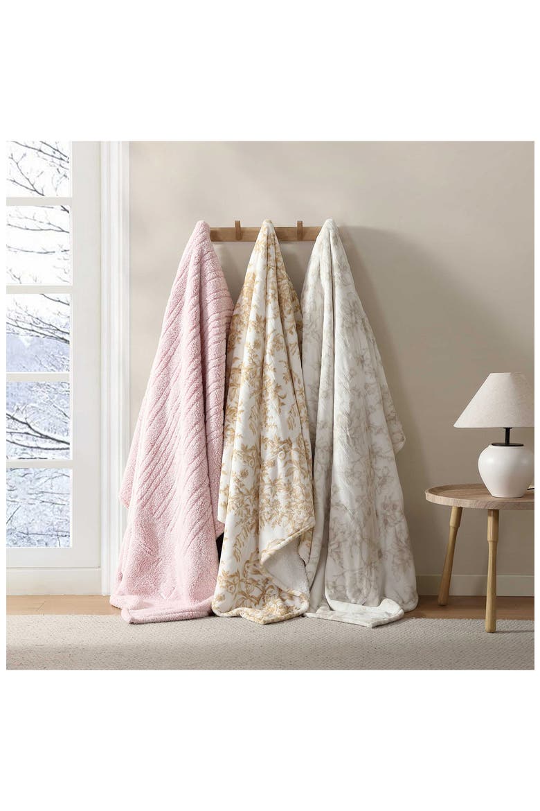Bedford Reversible Faux Shearling Heated Throw Blanket, Alternate, color, LIGHT BEIGE