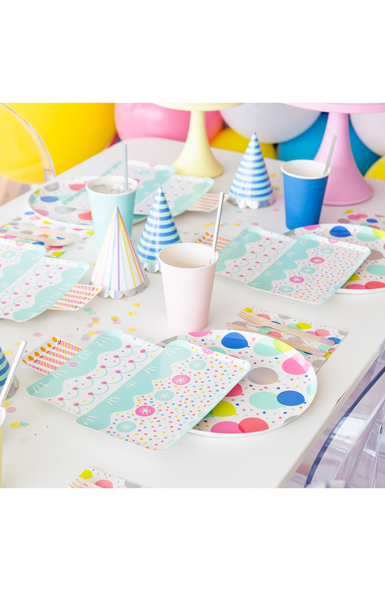 Daydream Society It's A Birthday Balloon Print Large Plates, Alternate, color, Assorted Pre-Pack