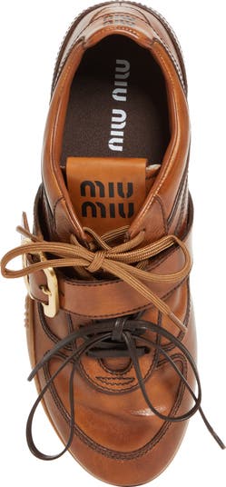 Gymnasium Sneaker