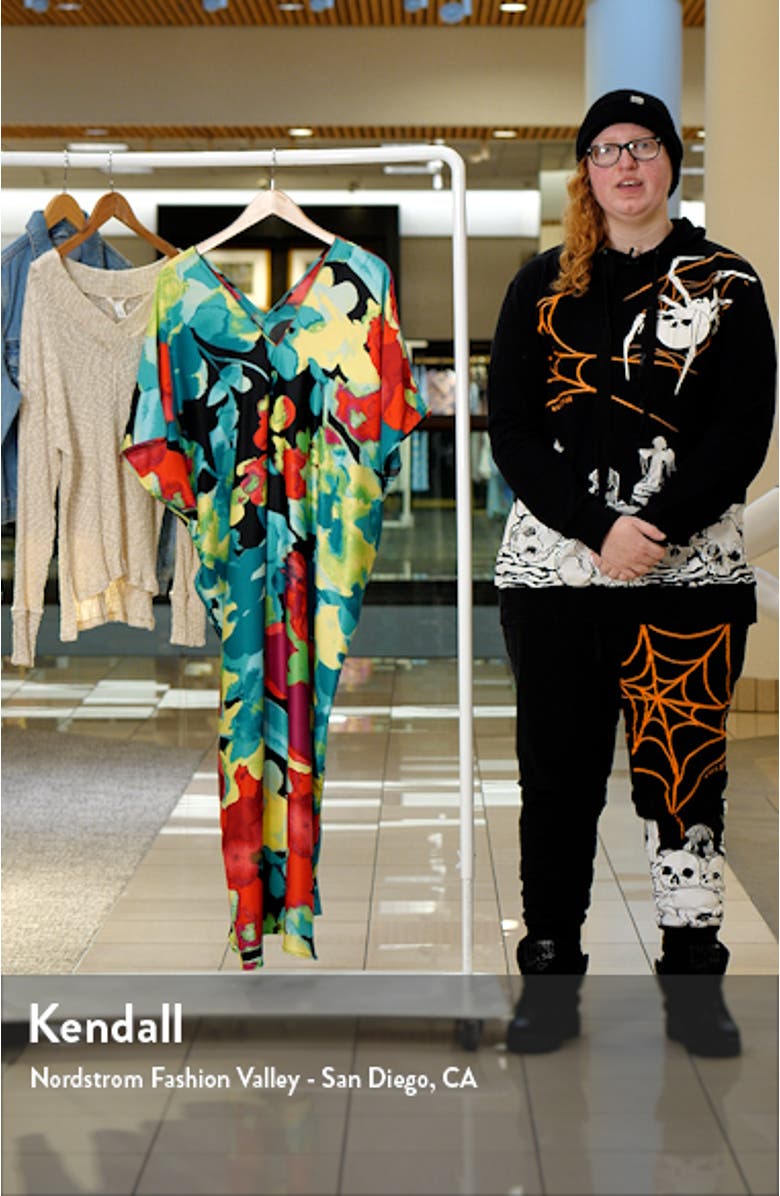 Suisai Charmeuse Caftan Nightgown, sales video thumbnail