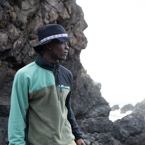 Kavu Organic Strap Bucket Hat In Black