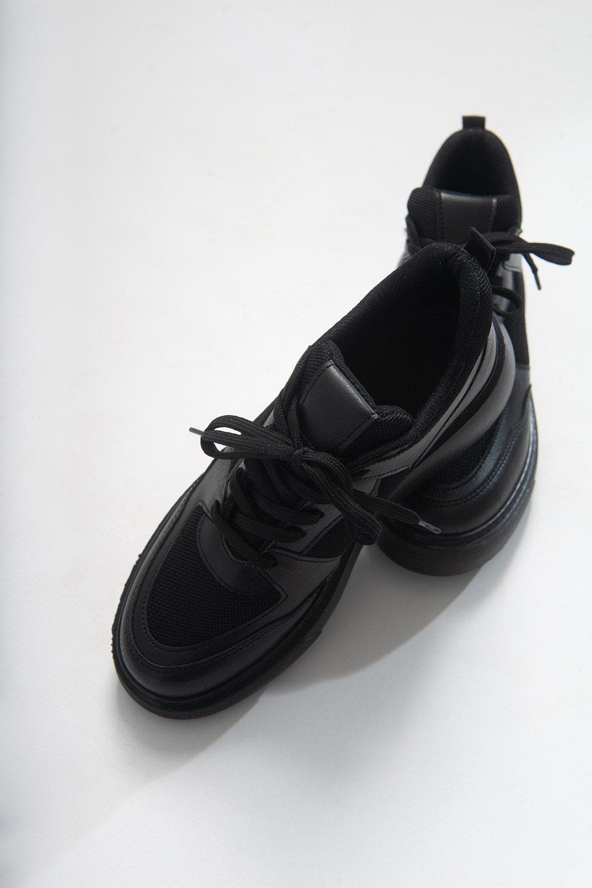 Prologue Shoes Pure Mesh Sneakers, Alternate, color, Black Faux Leather