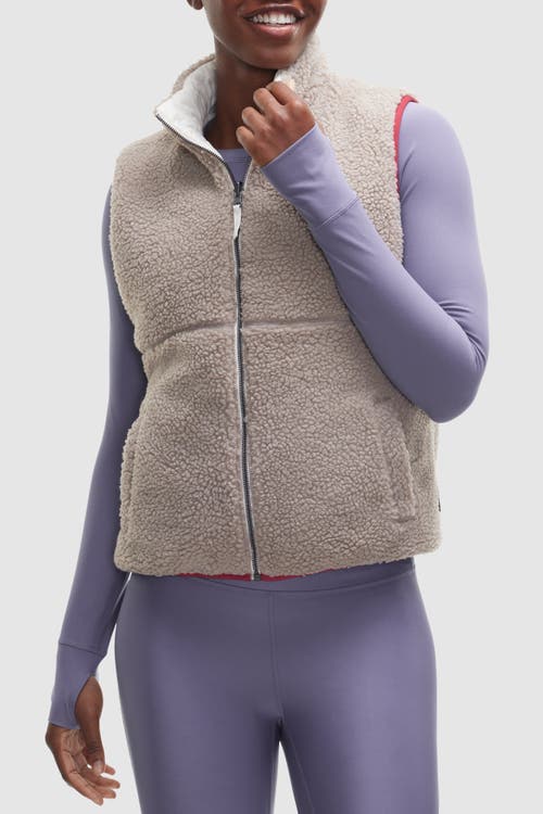 Peloton Cozy Fleece Reversible Vest In Pearl