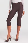 SKIMS High Waist Capri Pants