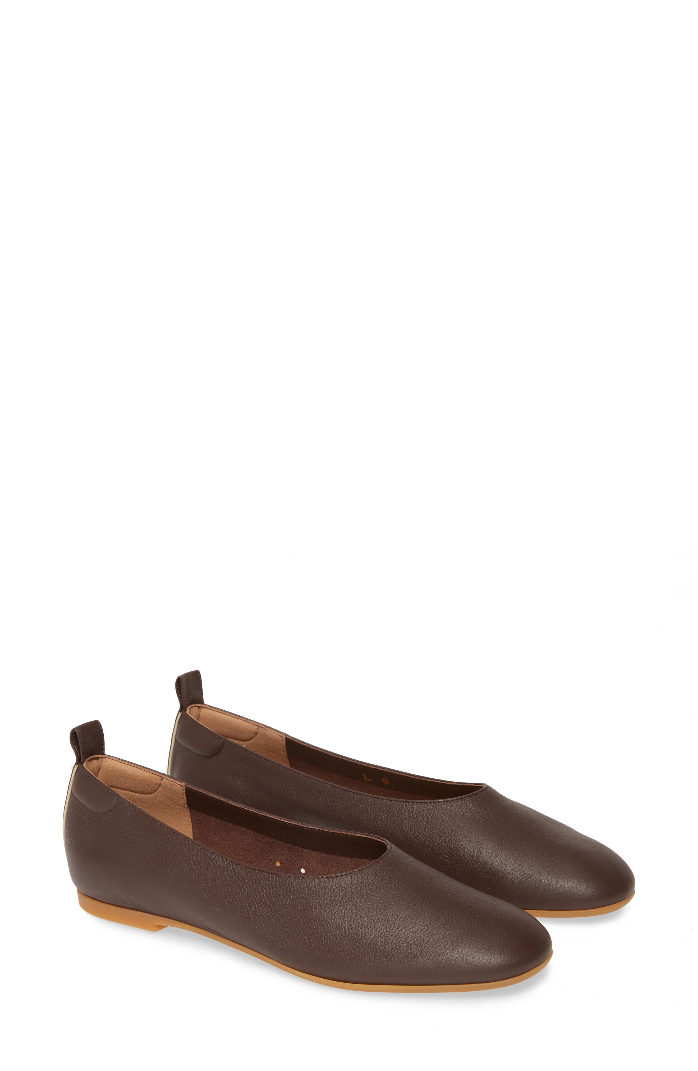 The Day Glove Flat, Alternate, color, CHOCOLATE
